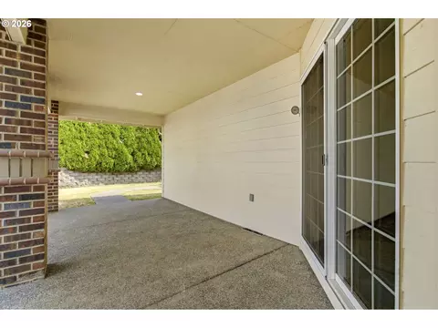 Exterior - 1264 SE Larch Way, Gresham, OR 97080 photo 3 of 10