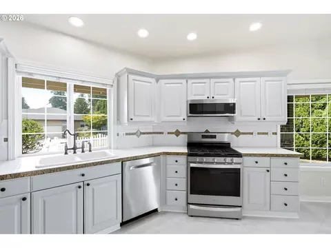 Kitchen - 1264 SE Larch Way, Gresham, OR 97080 photo 3 of 3