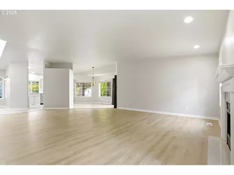 Living - 1264 SE Larch Way, Gresham, OR 97080 photo 4 of 5