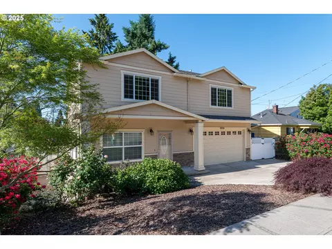 8904 NE Milton St, Portland, OR 97220