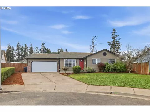 961 Bush Ln, Creswell, OR 97426