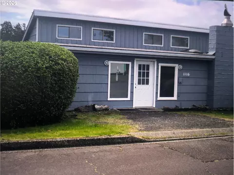 1116 7th St, Florence, OR 97439
