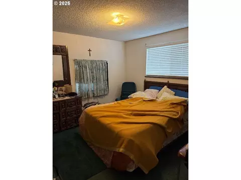 2133 15th St, Springfield, OR 97477 photo 8