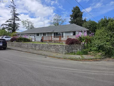 3330 Chester St, North Bend, OR 97459