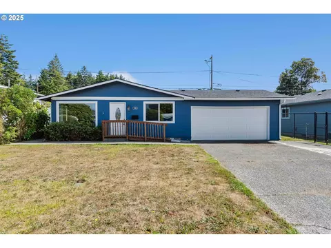 1163 Michigan Ave, Coos Bay, OR 97420