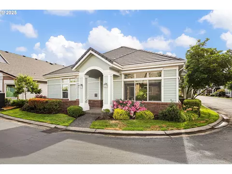 3261 Lake Wood Dr, Eugene, OR 97408