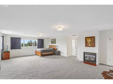 Bedroom - 220 NW 17th Ave, Camas, WA 98607 photo 1 of 4