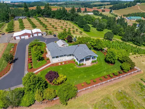 3073 Ridgeway Dr, Turner, OR 97392