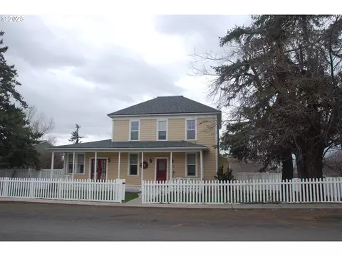 312 W Gilliam St, Condon, OR 97823