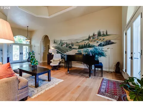 Living - 32825 Kestrel Ln, Eugene, OR 97405 photo 1 of 4