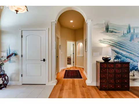 Entry Way - 32825 Kestrel Ln, Eugene, OR 97405 photo 2 of 2