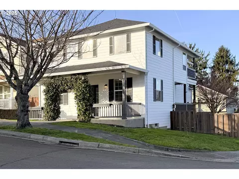 3605 SW 25th St, Gresham, OR 97080