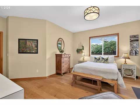 Bedroom - 1663 5th St, Hood River, OR 97031 photo 7 of 7
