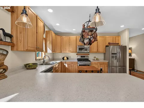 Kitchen - 1663 5th St, Hood River, OR 97031 photo 1 of 5