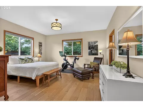 Bedroom - 1663 5th St, Hood River, OR 97031 photo 4 of 7