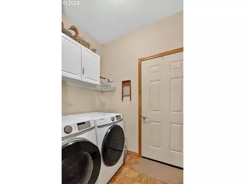 Other - 1663 5th St, Hood River, OR 97031 photo 3 of 8