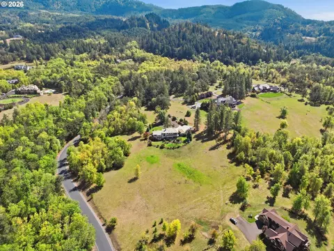 View/Area - 90747 Diamond Ridge Loop, Eugene, OR 97408 photo 2 of 7