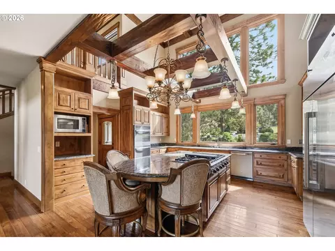 Kitchen - 90747 Diamond Ridge Loop, Eugene, OR 97408 photo 1 of 3