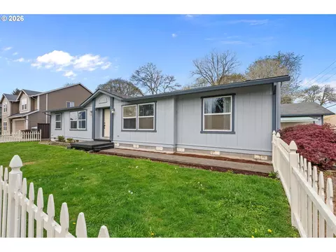 185 Frantz St, Saint Helens, OR 97051