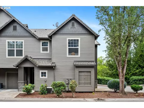 525 Springtree Ln, West Linn, OR 97068