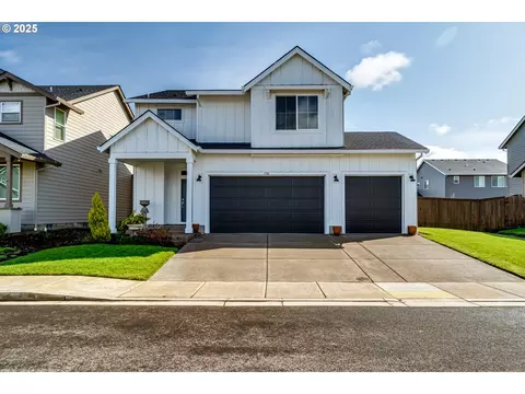 1346 Echo Valley Dr, Junction City, OR 97448