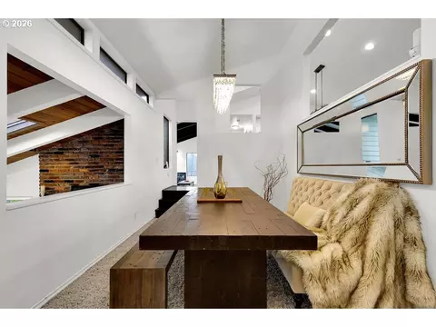 Dining - 34846 Matthews Rd, Eugene, OR 97405 photo 1 of 1
