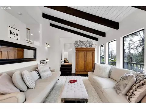 Living - 34846 Matthews Rd, Eugene, OR 97405 photo 3 of 6