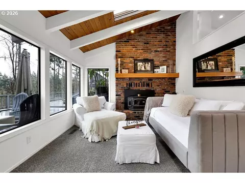 Living - 34846 Matthews Rd, Eugene, OR 97405 photo 5 of 6