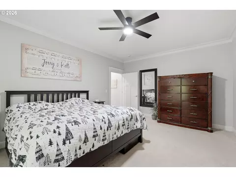Bedroom - 223 SE 29th St, Gresham, OR 97080 photo 1 of 3