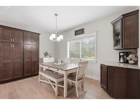 Dining - 223 SE 29th St, Gresham, OR 97080 photo 1 of 2
