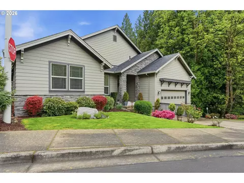 Exterior - 223 SE 29th St, Gresham, OR 97080 photo 2 of 8