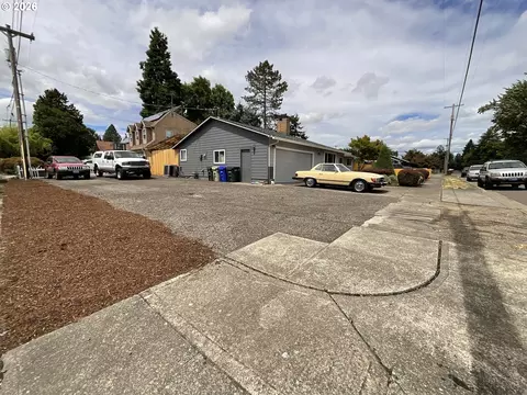 Exterior - 223 N 13th Ave, Cornelius, OR 97113 photo 5 of 17