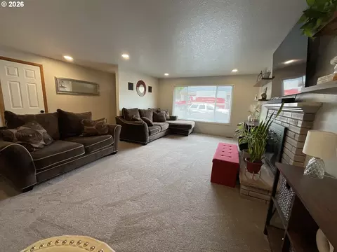Living - 223 N 13th Ave, Cornelius, OR 97113 photo 1 of 1