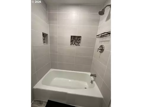 Bath - 223 N 13th Ave, Cornelius, OR 97113 photo 1 of 4