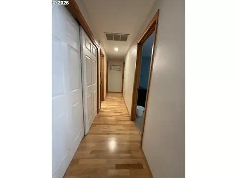 Entry Way - 223 N 13th Ave, Cornelius, OR 97113 photo 1 of 1