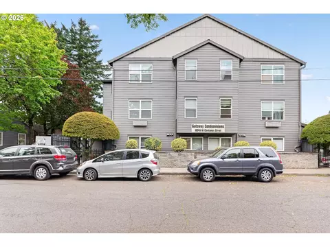 10345 NE Clackamas St #3, Portland, OR 97220