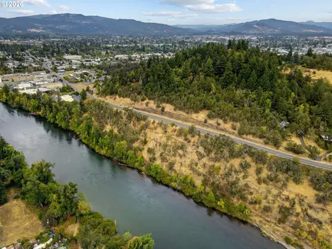 View/Area - 2 Nd St, Springfield, OR 97477 photo 4 of 7