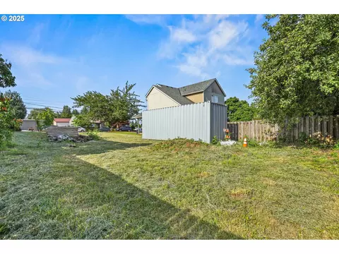 38565 Pleasant St, Sandy, OR 97055 photo 9