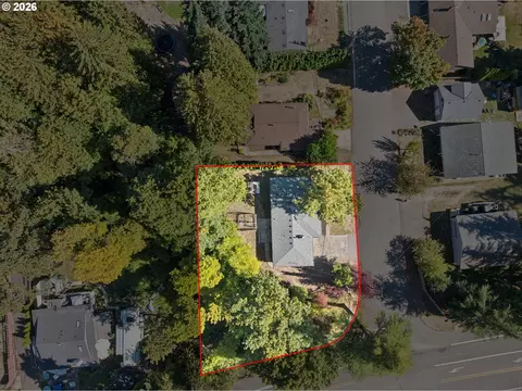 View/Area - 3673 Mapleton Dr, West Linn, OR 97068 photo 3 of 3
