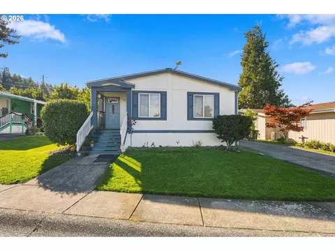 1313 E Monroe Ave, Cottage Grove, OR 97424