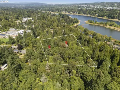 View/Area - 4600 Mapleton Dr, West Linn, OR 97068 photo 8 of 9