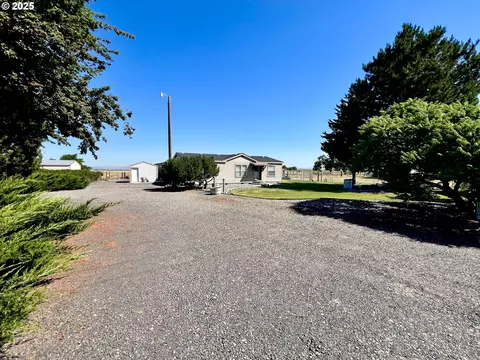 32415 E Loop Rd, Hermiston, OR 97838