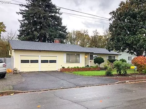 1649 NW Martin Ave, Roseburg, OR 97471
