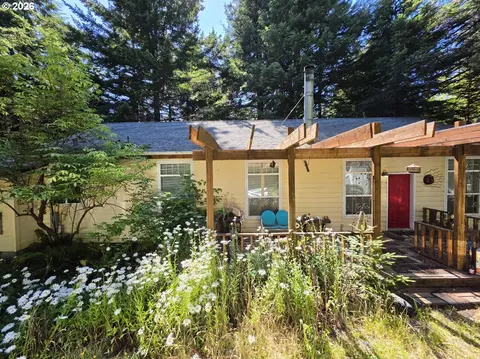 42101 Old Mill Rd, Port Orford, OR 97465