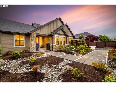 12505 NW 48th Ct, Vancouver, WA 98685