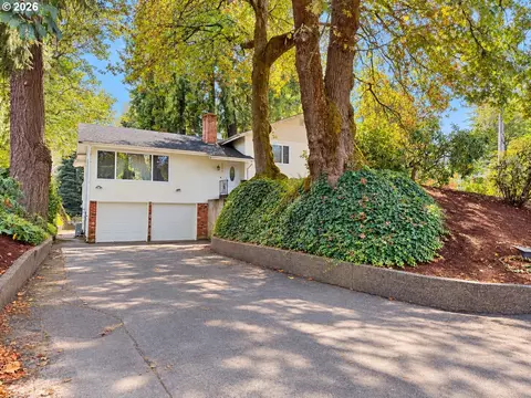 6090 SE Willow Ln, Milwaukie, OR 97267