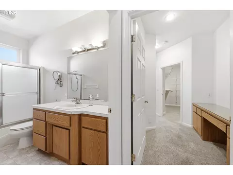 Bath - 170 Daniel Dr, Eugene, OR 97404 photo 1 of 3