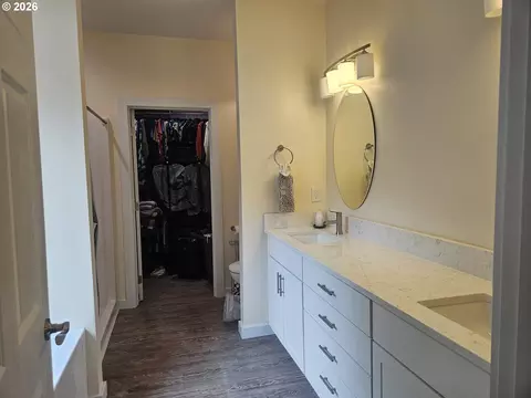 Bath - 87932 Limpit Ln, Florence, OR 97439 photo 3 of 6