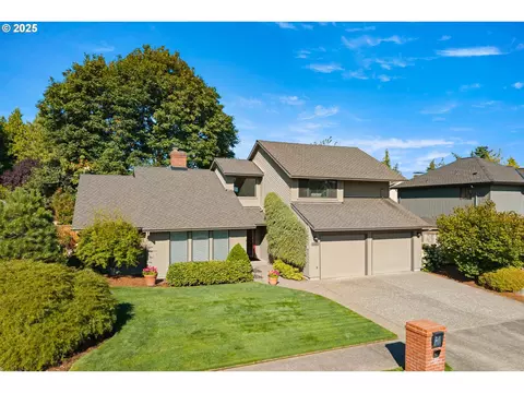 2207 NE 165th Dr, Portland, OR 97230