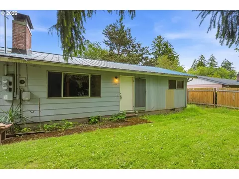 620 NE 69th Ave, Hillsboro, OR 97124